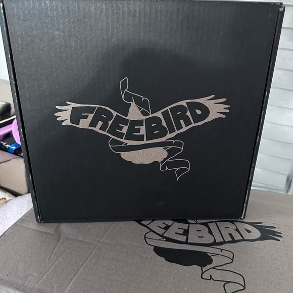 FREEBIRD BY STEVEN handmade boots, soldout
Black distressed sexy boots size 8 - Picture 11 of 16